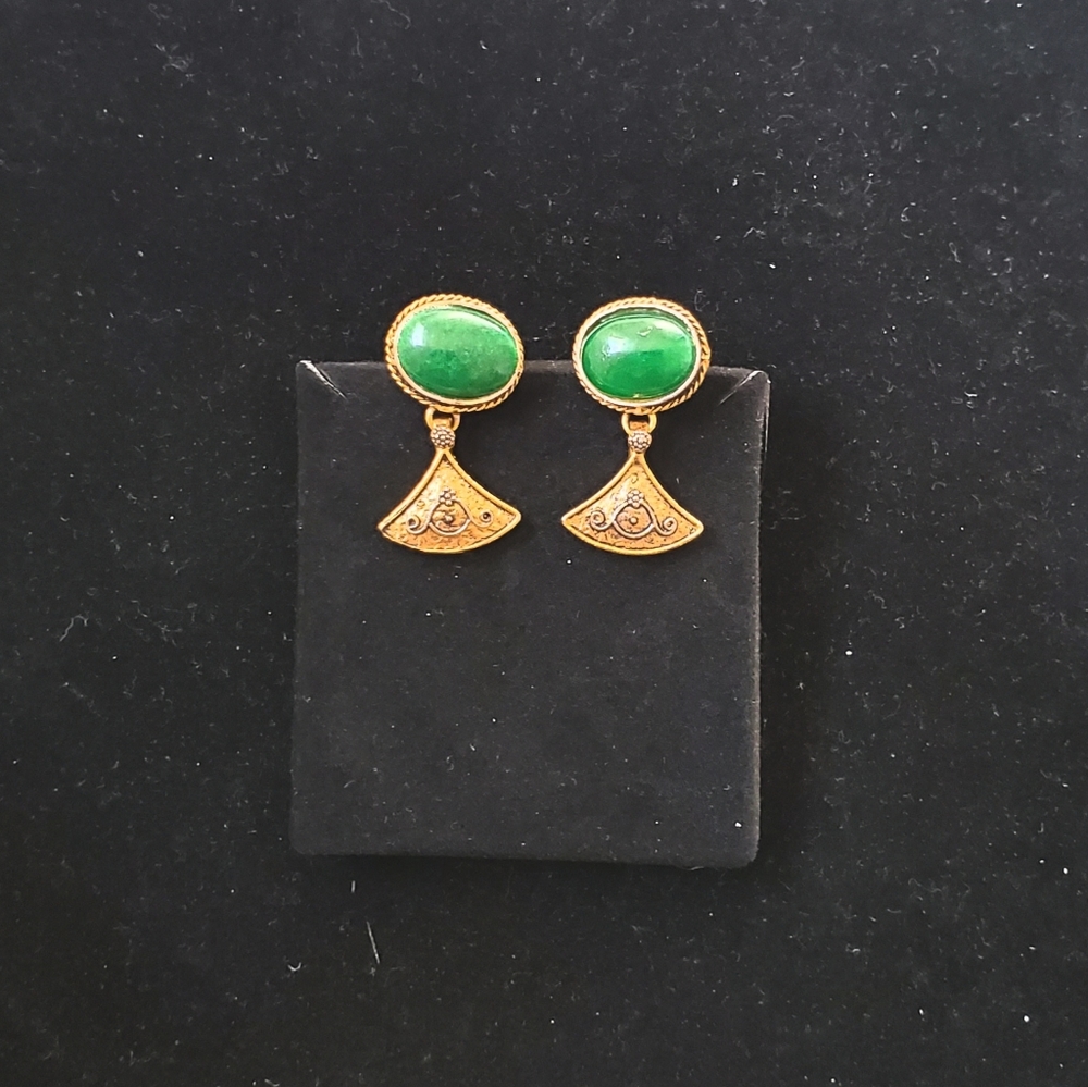 Antique victorian style earring